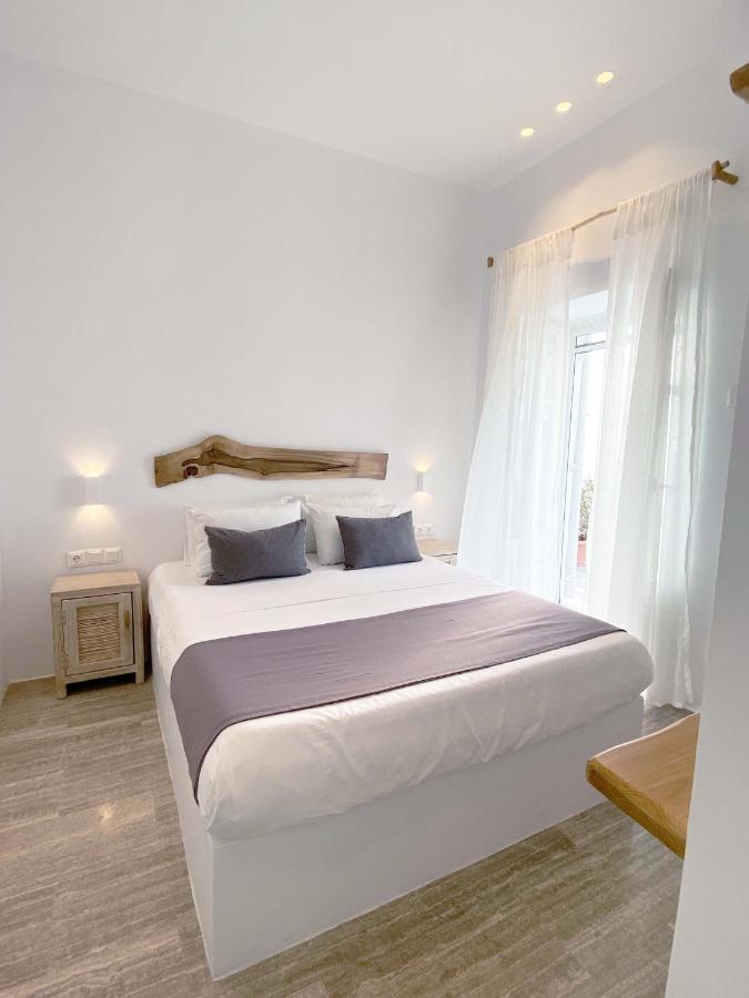 Lyra Seafront Apartment , Paroikia Town Center Εξωτερικό φωτογραφία
