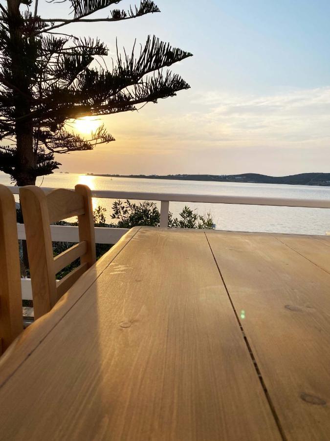 Lyra Seafront Apartment , Paroikia Town Center Εξωτερικό φωτογραφία